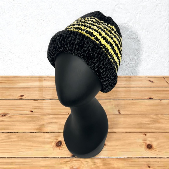 Handmade Super Soft Velvet Knit Beanie Handcrafted Striped Hat Blackbird & Lemon - Picture 9 of 11